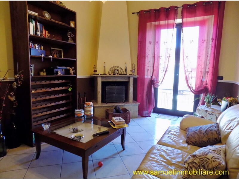 Riposto centro, detached house on two levels (CT)