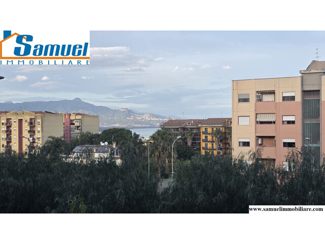 Giarre, appartamento ristrutturato con ampio garage (CT)