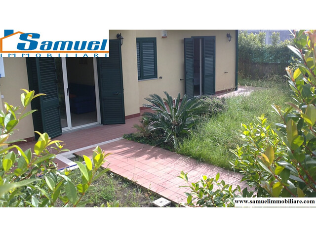 Mascali zona Carrabba , Bilocale con giardino e doppio posto auto  (CT)